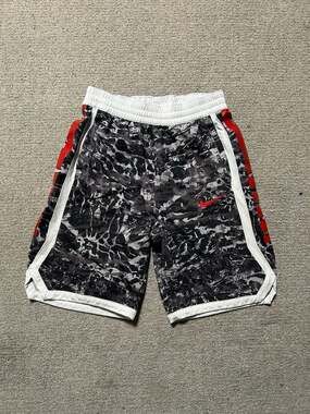NIKE Basketball Youth Dri-Fit Gym Shorts. Gray...